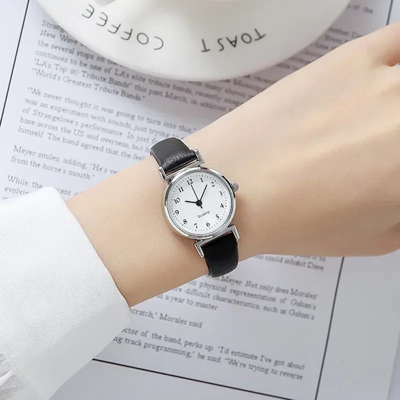 Hight Quality Brand Quartz Watch Ladies Fashion Small Dial Casual Watch Leather Strap Wristwatch for Women Relojes Para Mujer - Image 5