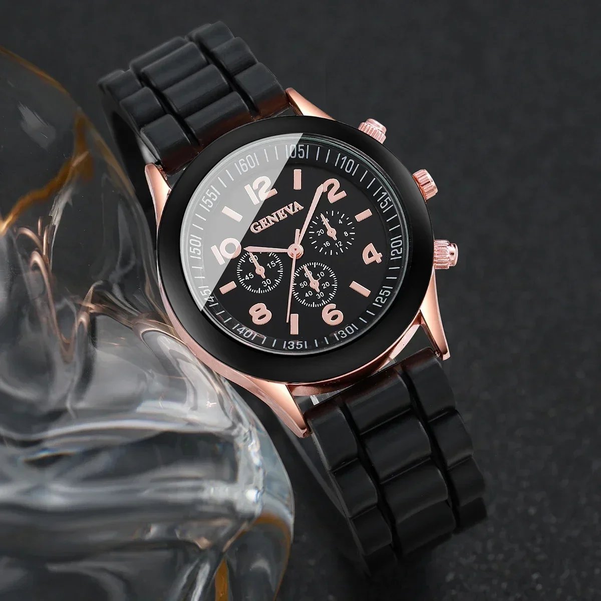 4PCS/Set Geneva Watch Fashion Silicone Band Women Watches Heart Jewelry Set ( Without Box ）