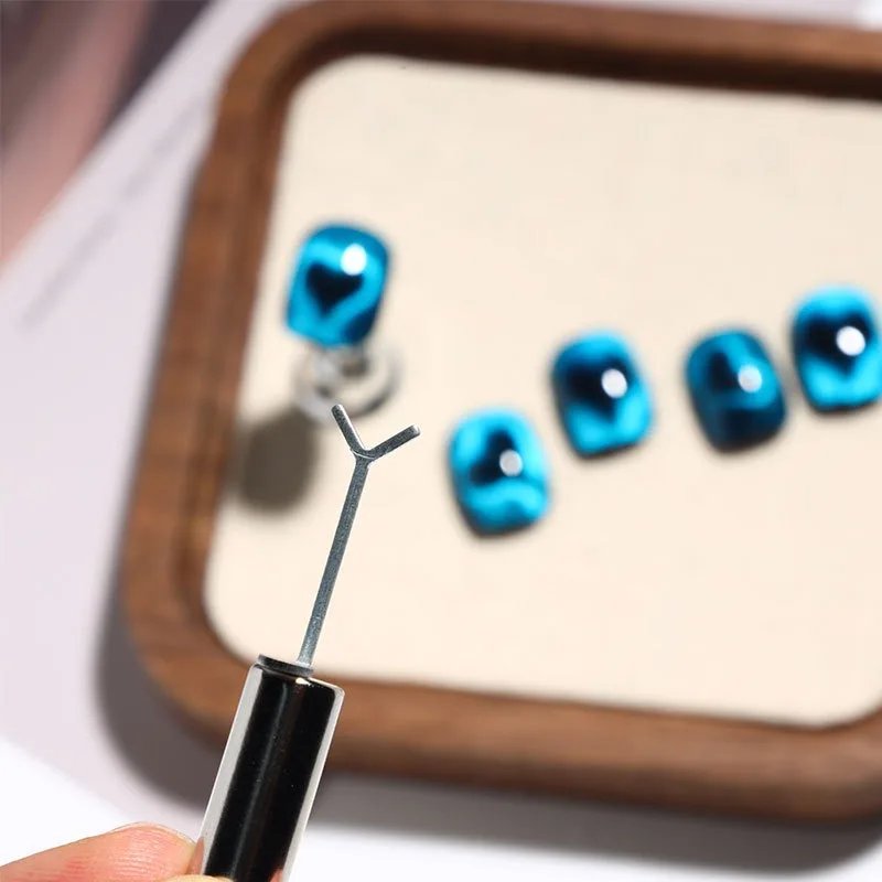 Heart Shaped Cat Eye Magnet Y-shape Cat Eye Nail Magnet Set Love Pattern Magnet Suitable for DIY Gel Polishing Magnetic Tools
