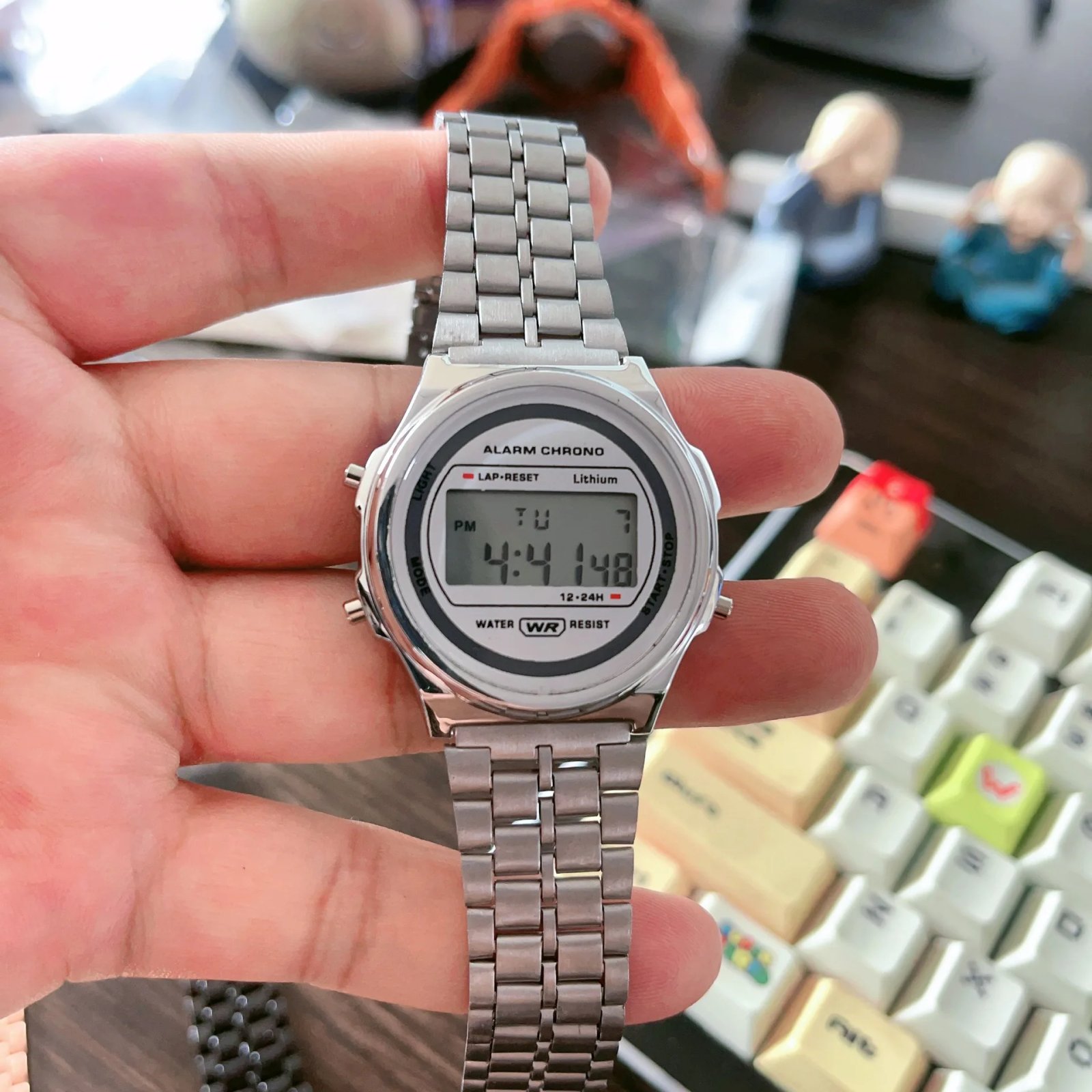 Retro Square Electronic Watches Digital Display Women Men Watch Rose Gold Silver Luxury Ladies Wristwatches Relojes Para Mujer Retro Square Electronic Watches Digital Display Women Men Watch Rose Gold Silver Luxury Ladies Wristwatches Relojes Para Mujer