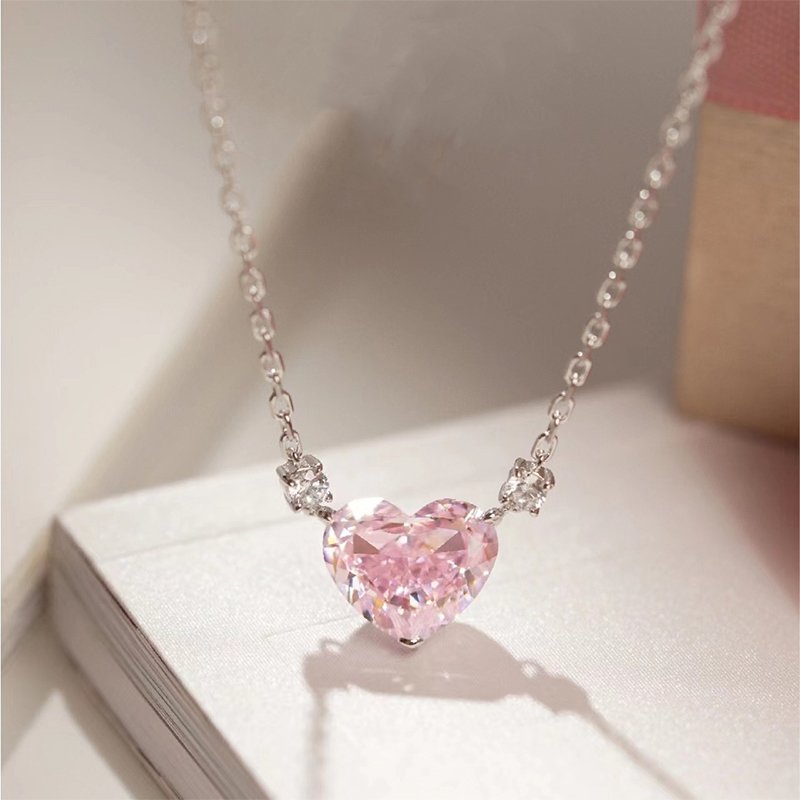 New Wine Red Cherry Gold Color Pendant Necklace For Women Personality Fashion Necklace Wedding Jewelry Birthday Gifts